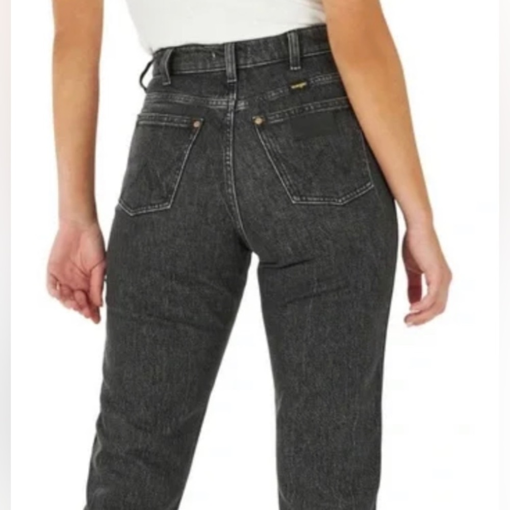 Womens wrangler Mom Jean cosmos